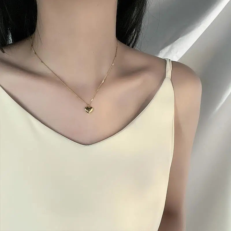 Minimalist Heart Pendant Necklace – Gold Stainless Steel