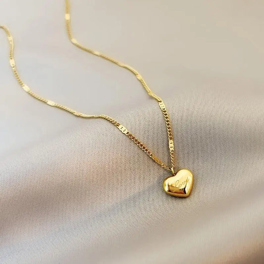 Minimalist Heart Pendant Necklace – Gold Stainless Steel